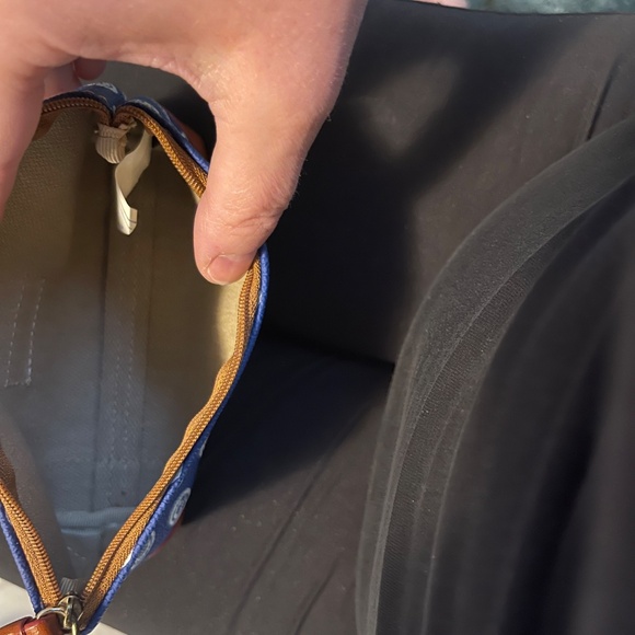 Dooney and Bourke Chicago Cubs purse, wallet and small cosmetic bag - Picture 9 of 11